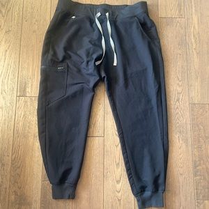 Black Zamora Fig Jogger